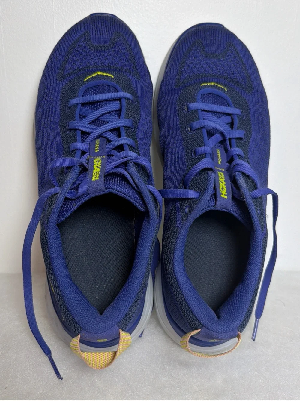 Hoka product pair